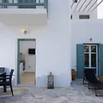 Ilios Cozy Poolhouse Mykonos